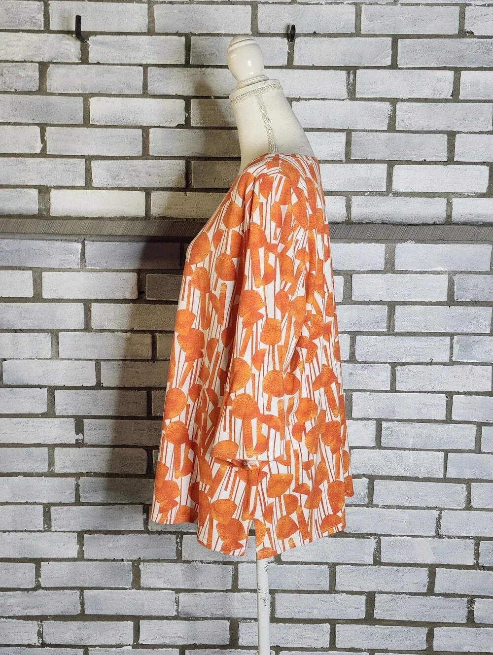 Belle by Kim Gravel features boatneck